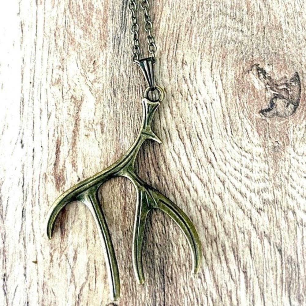 Antique Style Deer Antler Necklace, NWT